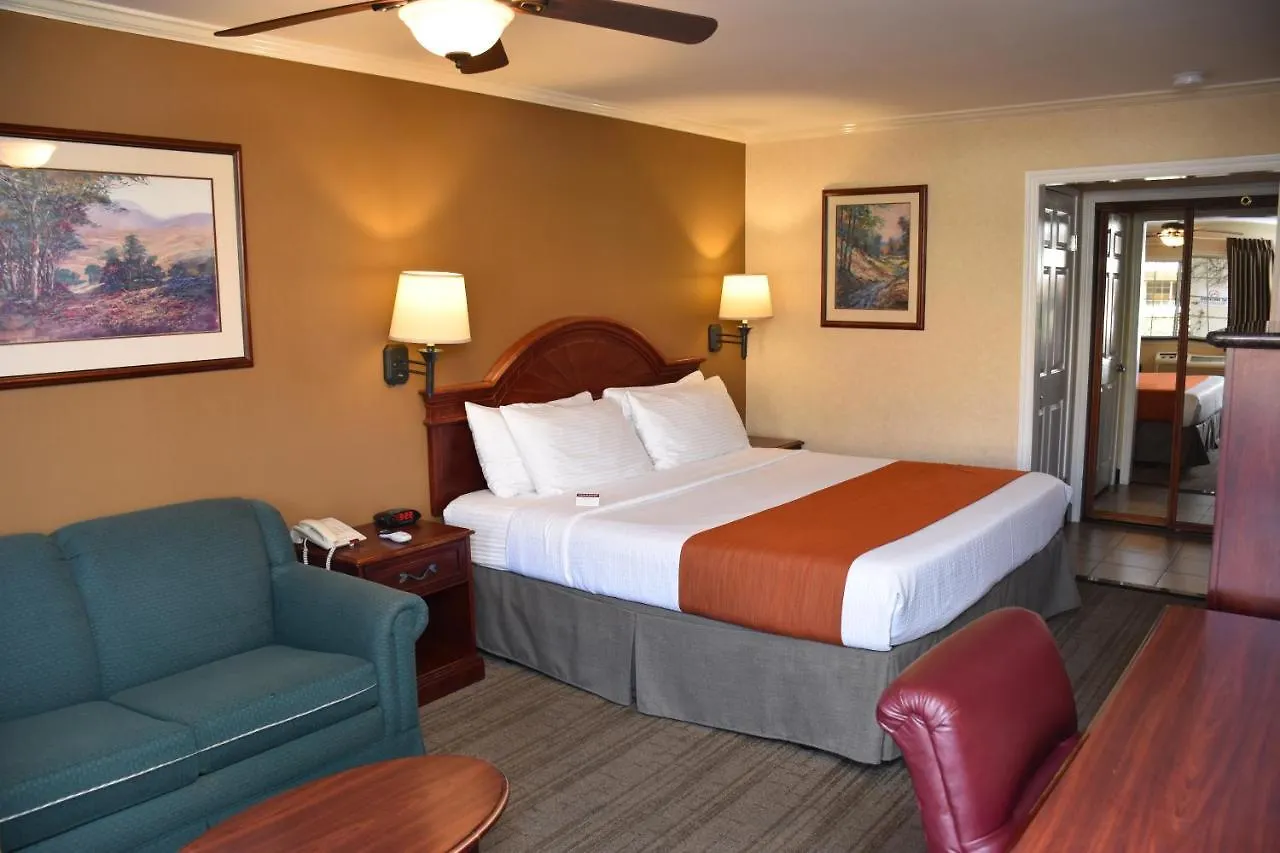 Dynasty Suites Redlands Hotel